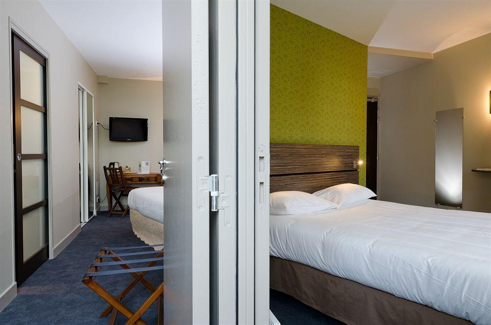 Logis Hotel Le Vert Galant La Fleche Bagian luar foto